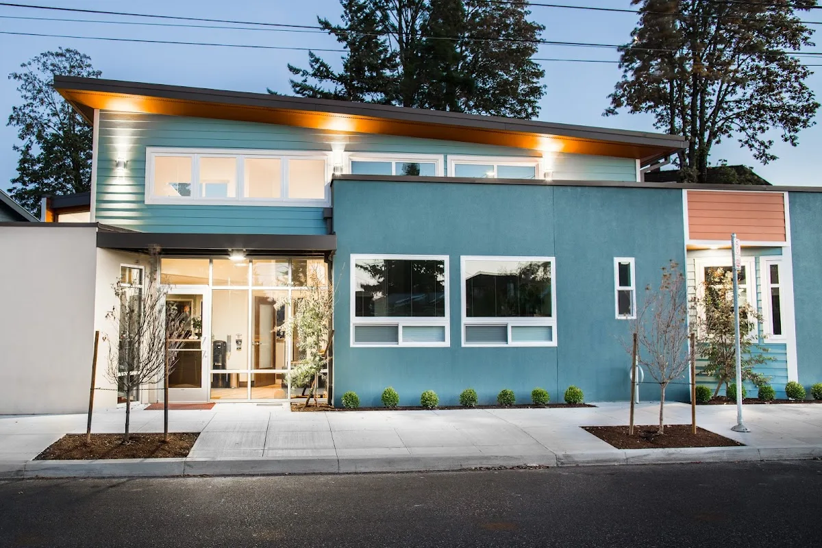 Smiles On Sandy - Portland, OR