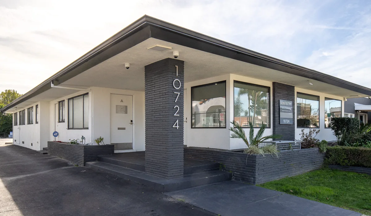 Toluca Lake Dentists — photo 1