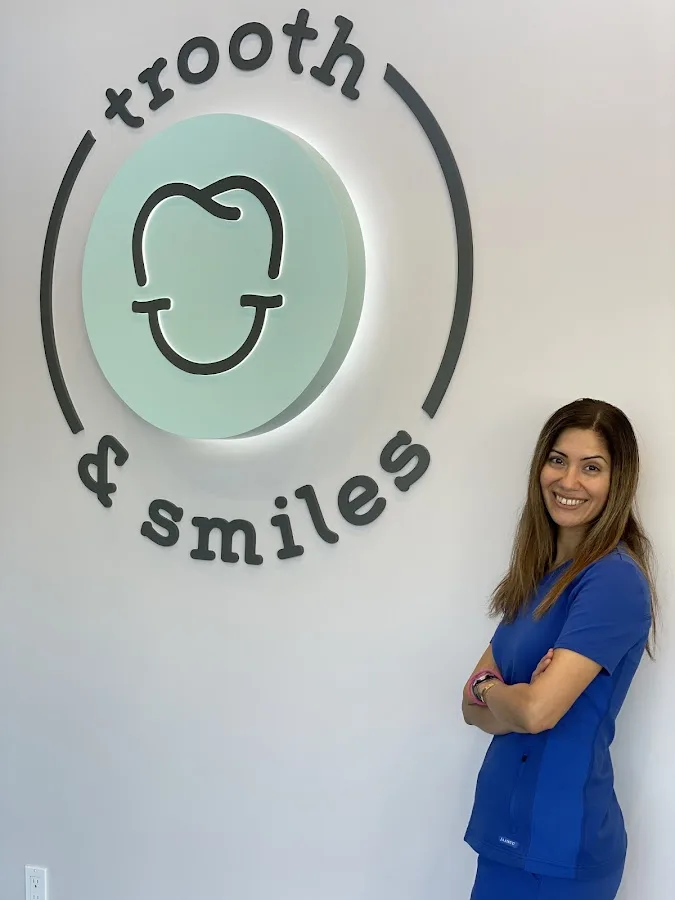 Trooth & Smiles — photo 1