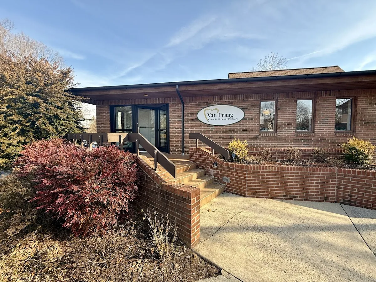 Van Praag Cosmetic & Family Dentistry