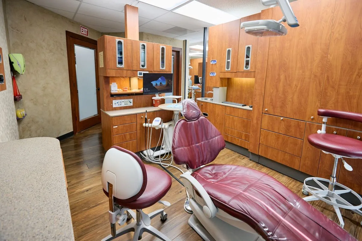 Yellow House Dental & Implant Center — photo 3
